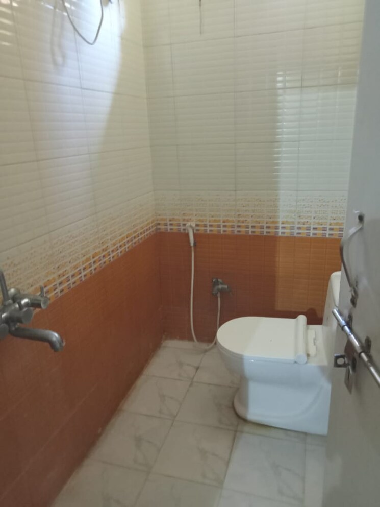 Bathroom, begumpet 1 Bedroom 500 Sq.Ft. Builder Floor In Begumpet Hyderabad 9758084