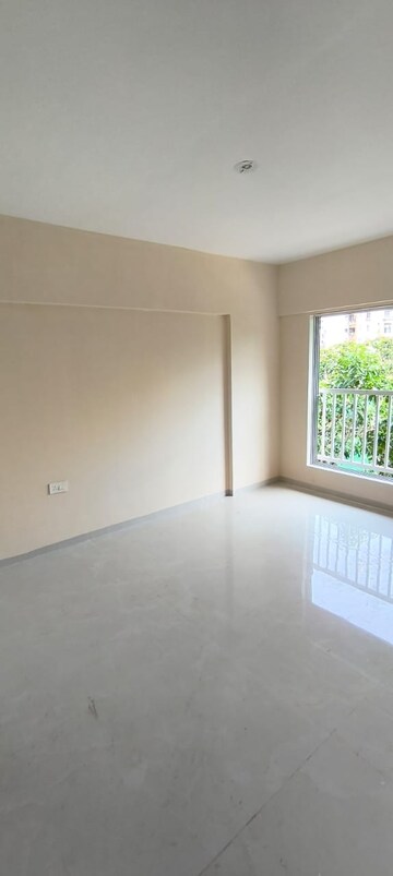 Room in 2 BHK Apartment at Omkara Unchai, Borivali West – for Sale