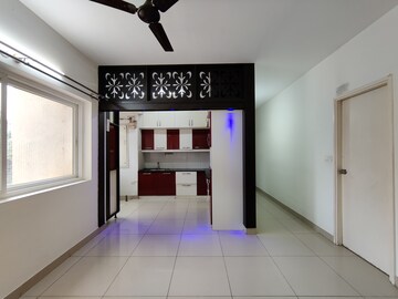 Room in 3 BHK Apartment at Hennur – for Rent