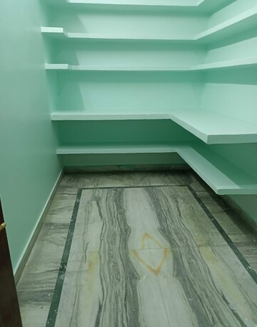 Furnished Amenities in 2 BHK Villa at Aliganj – for Rent