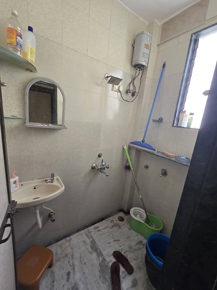 Bathroom, avillion-greenfields-co-op-housing-society 1 Bedroom 550 Sq.Ft. Apartment In Jogeshwari East Mumbai 9758243