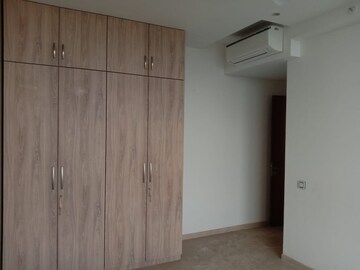 Room in 3 BHK Apartment at One Hiranandani Park, Ghodbunder Road – for Rent