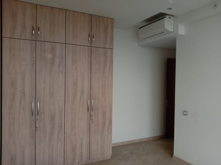 Room, one-hiranandani-park 3 Bedroom 1106 Sq.Ft. Apartment In Ghodbunder Road Thane 9758265