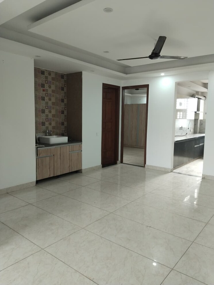 Room, ardee-city 3 Bedroom 1550 Sq.Ft. Builder Floor In Sector 52 Gurgaon 9758344