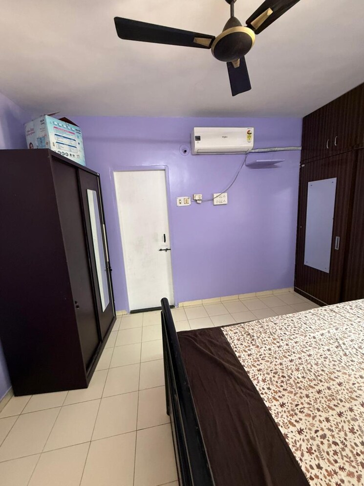 Team Area, karan-gharonda 2 Bedroom 1050 Sq.Ft. Apartment In Wadgaon Sheri Pune 9758365