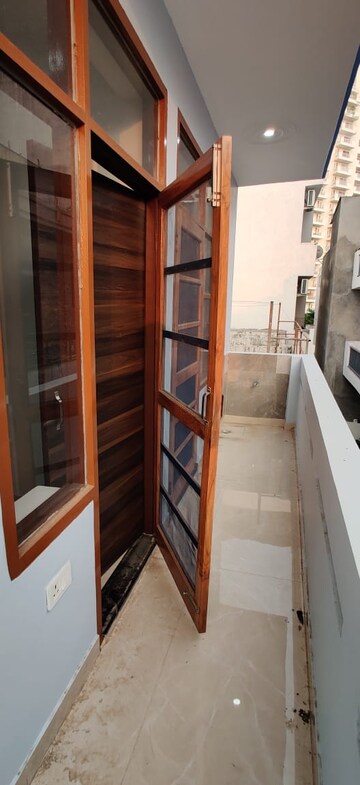 Balcony in 2 BHK Builder Floor at South City 1 – for Rent