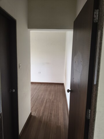 Room in 2 BHK Apartment at Acme Ozone, Manpada – for Rent