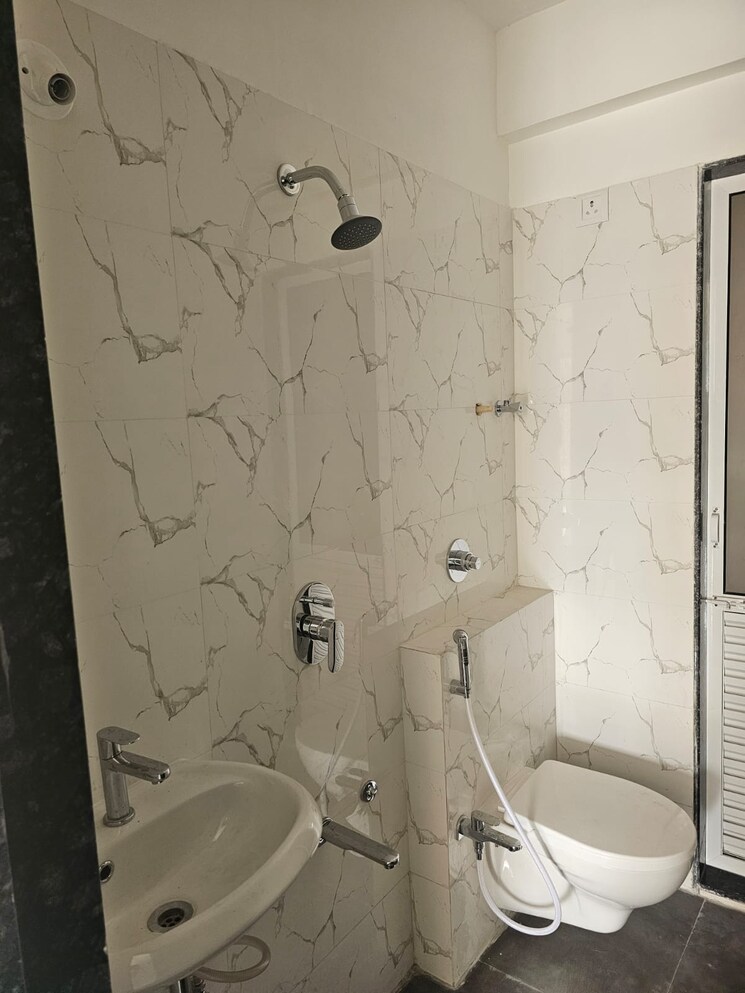 Bathroom, chandrakant-society 2 Bedroom 590 Sq.Ft. Apartment In Charai Thane 9758468