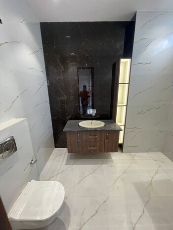 4 BHK House for Rent in Sector 99, Noida