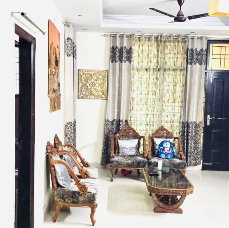 Living Room, mayfield garden 3.5 Bedroom 300 Sq.Yd. Builder Floor In Mayfield Garden Gurgaon 9758537