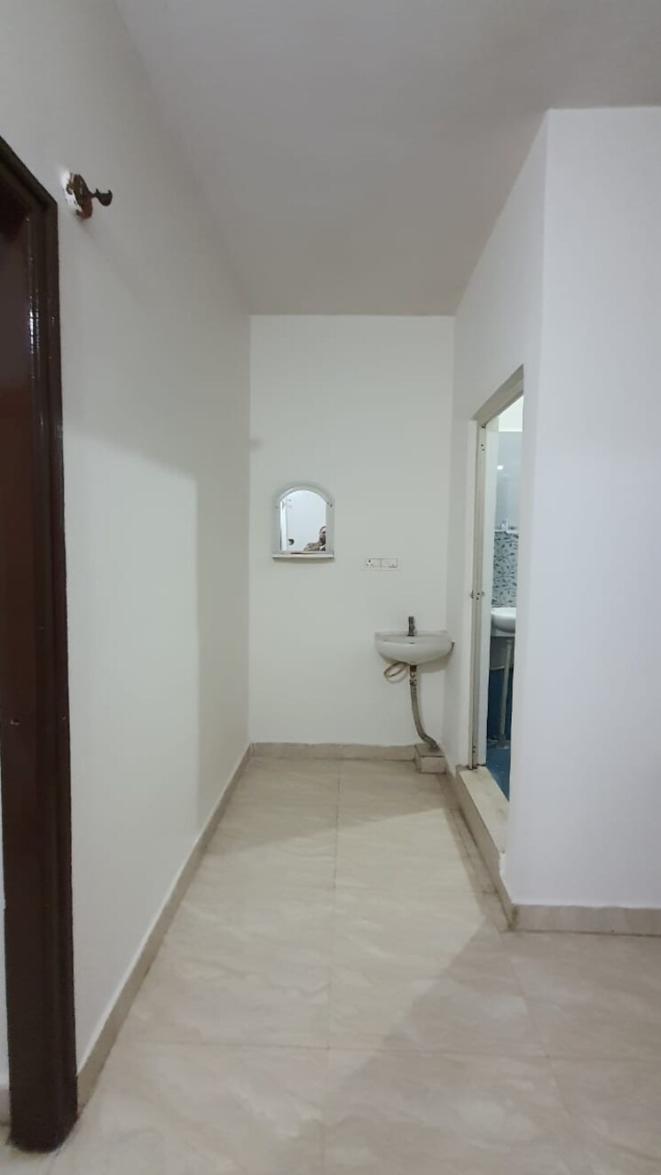 Room, whitefield 1 Bedroom 510 Sq.Ft. Apartment In Whitefield Bangalore 9758579