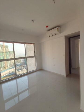 Room in 1 BHK Apartment at Lodha Codename Premier, Dombivli East – for Rent