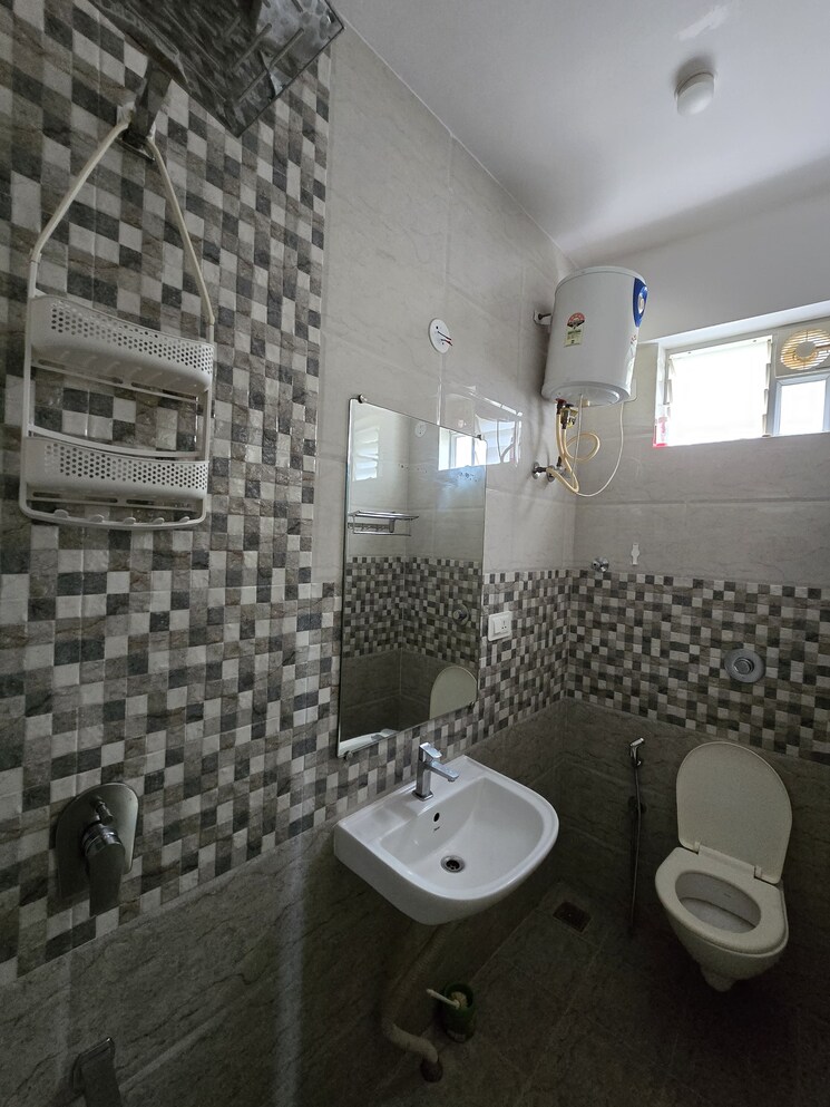 Bathroom, indiranagar 2 Bedroom 1200 Sq.Ft. Apartment In Indiranagar Bangalore 9758713