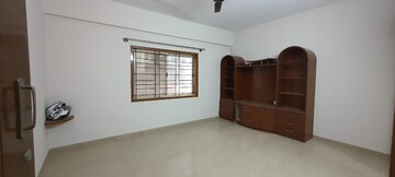 Room in 2 BHK Apartment at Whitefield – for Rent