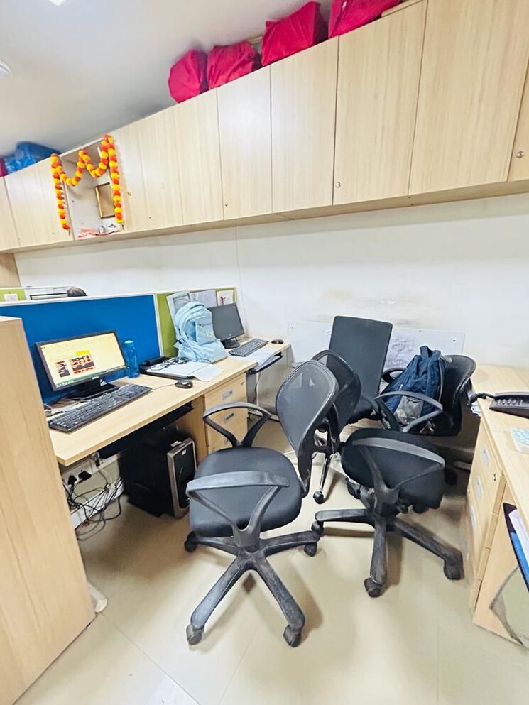Team Area, neptune-eastern-business-district Commercial Office Space 1500 Sq.Ft. In Bhandup West Mumbai 9758757