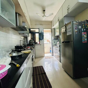 Team Area in 2 BHK Apartment at Reelicon Felicia, Link Road – for Rent