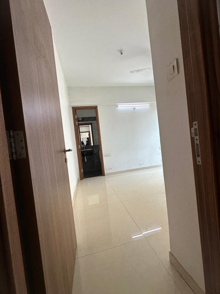 Bathroom, runwal-eirene 2 Bedroom 568 Sq.Ft. Apartment In Balkum Pada Thane 9758805