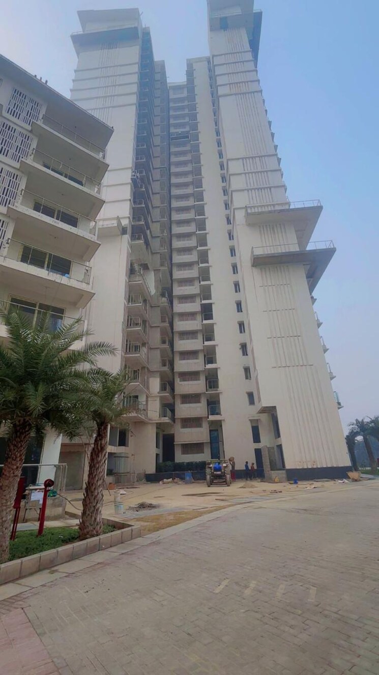 Exterior View, godrej-palm-retreat 3 Bedroom 2450 Sq.Ft. Apartment In Sector 150 Noida 9758833