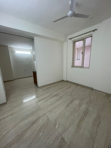 2 BHK Apartment For Rent in High Ground