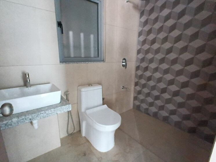 Bathroom, kalpataru-immensa-b 2 Bedroom 663 Sq.Ft. Apartment In Kolshet Road Thane 9758843