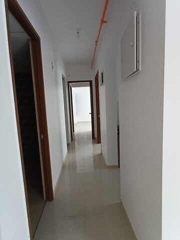 Furnished Amenities in 2 BHK Apartment at Kalpataru Immensa B, Kolshet Road – for Rent