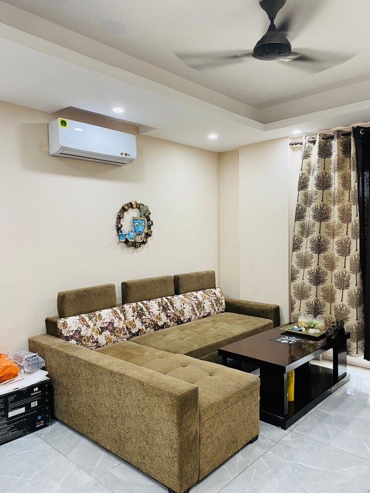 Bedroom, dlf-qerwa 1 Bedroom 1200 Sq.Ft. Builder Floor In Sector 28 Gurgaon 9758930