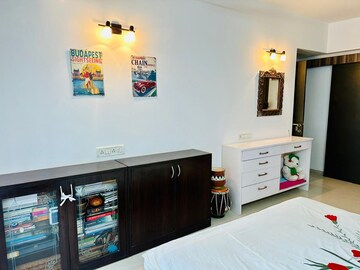 Bedroom in 2 BHK Apartment at Sant Sudama, Santacruz East – for Rent