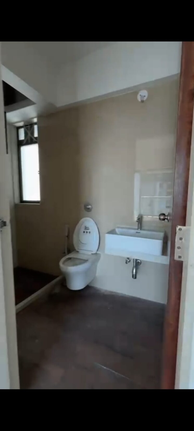 Bathroom, bharat-kunj-heights 2.5 Bedroom 1020 Sq.Ft. Apartment In Matunga Mumbai 9758919