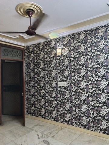 Furnished Amenities in 1 BHK Builder Floor at Panchsheel Vihar – for Rent