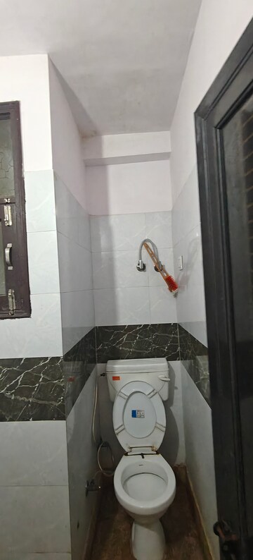 Bathroom in 1 BHK Builder Floor at Samaspur Village – for Rent