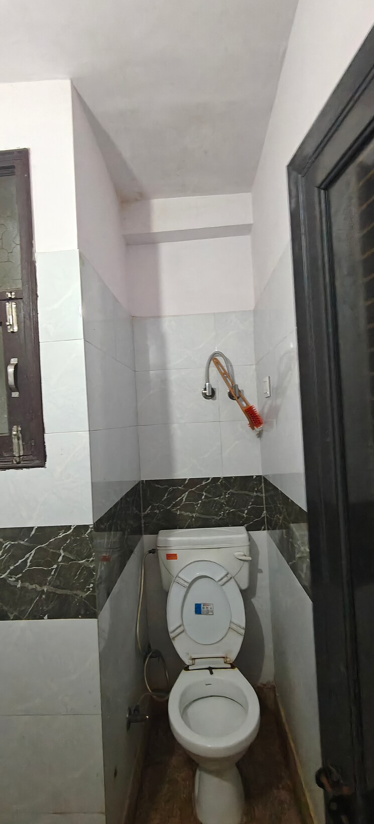 Bathroom, samaspur village 1 Bedroom 450 Sq.Ft. Builder Floor In Samaspur Village Delhi 9759048