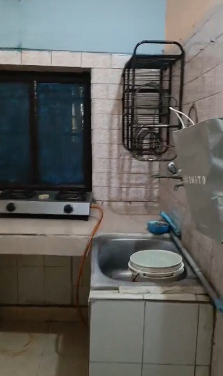 Bathroom, sector 51 2 Bedroom 162 Sq.Mt. Builder Floor In Sector 51 Noida 9759015