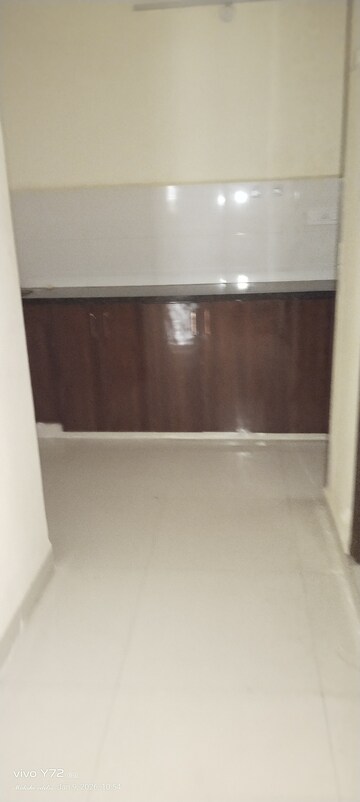 Furnished Amenities in 2 BHK Apartment at Pavani Laxmi Nivas, Madhapur – for Rent