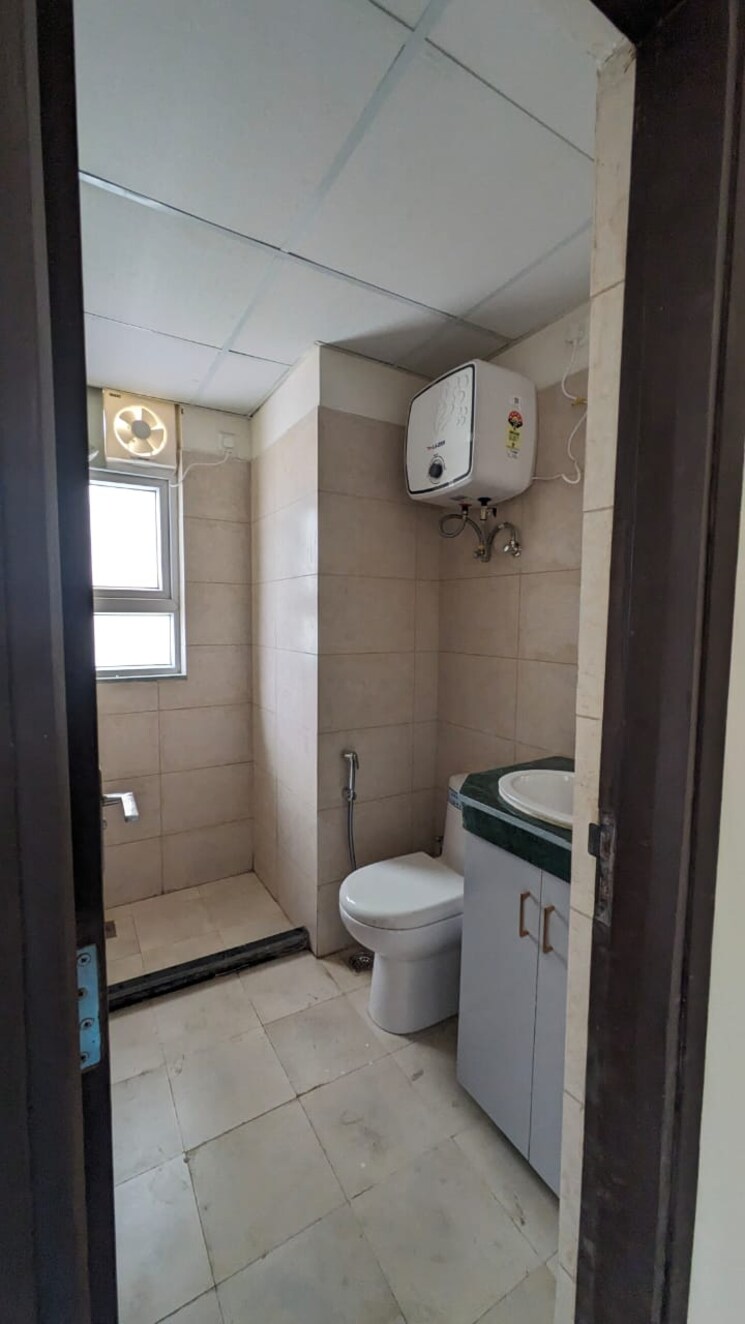 Bathroom, signature-global-city 2 Bedroom 1060 Sq.Ft. Apartment In Sector 37d Gurgaon 9759086