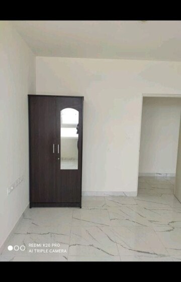 Room in 3 BHK Apartment at Mantri Manyata Lithos, Thanisandra – for Rent