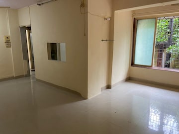 Room in 2 BHK Apartment at Roof Top Chs Ltd, Andheri East – for Rent
