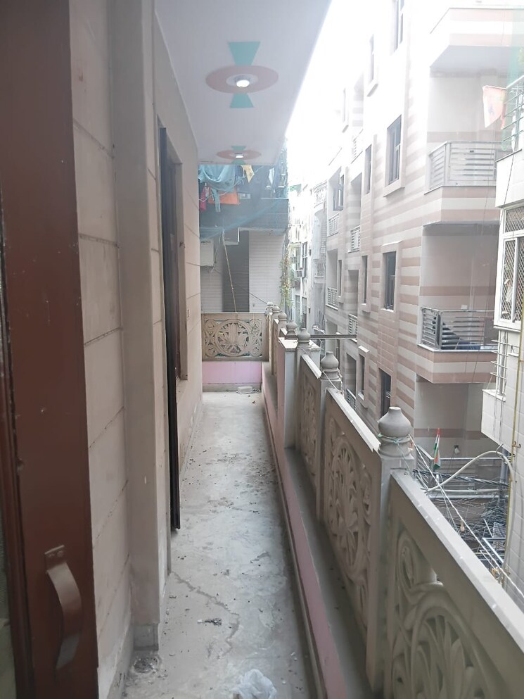 Balcony, nirman vihar 2 Bedroom 550 Sq.Ft. Builder Floor In Nirman Vihar Delhi 9759110