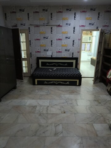 Parking in 2 BHK Independent House at Sector 23 – for Rent