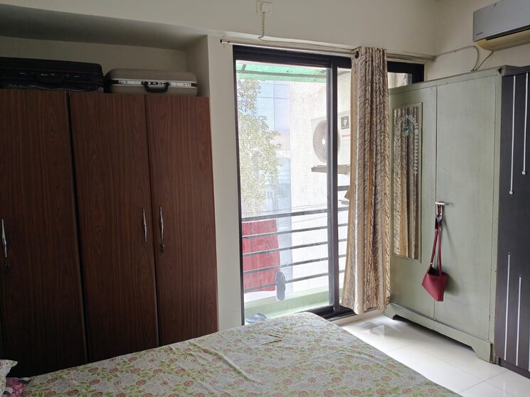 undefined, satellite 2 Bedroom 1200 Sq.Ft. Apartment In Satellite Ahmedabad 9759352