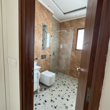 Bathroom in 3 BHK Builder Floor at Sector 9 Panchkula – for Rent