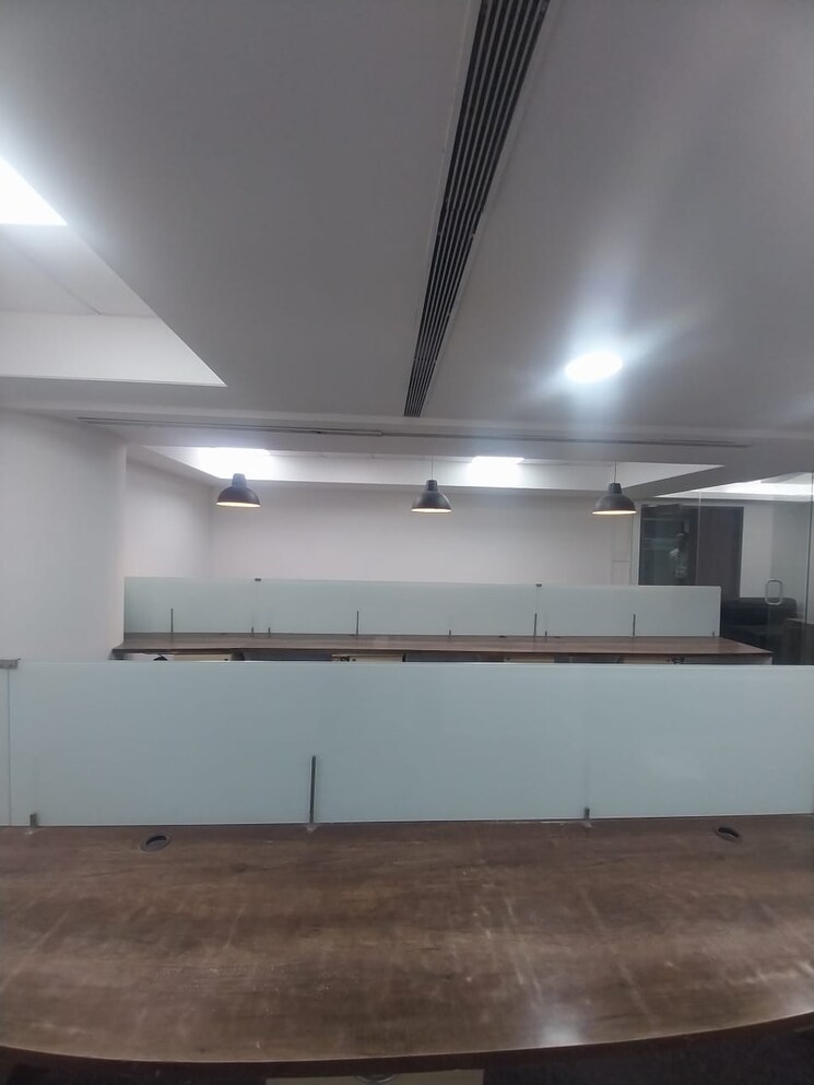 Room, chakala Commercial Office Space 1000 Sq.Ft. In Chakala Mumbai 9759355