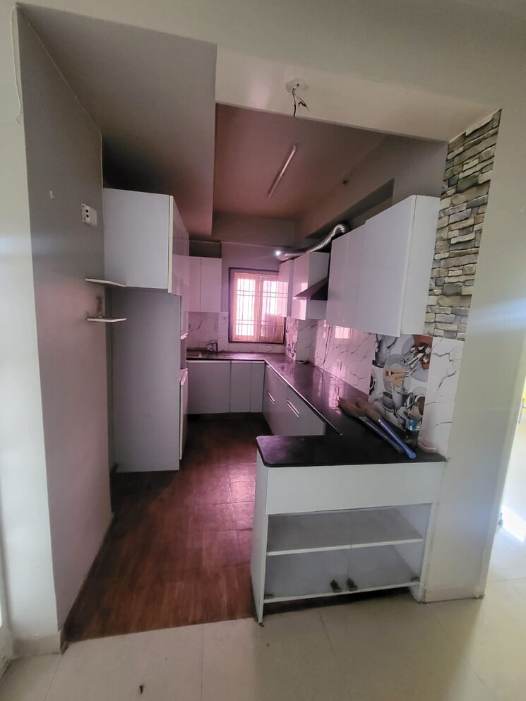 Kitchen, rps-savana 2.5 Bedroom 1300 Sq.Ft. Apartment In Sector 88 Faridabad 9759551