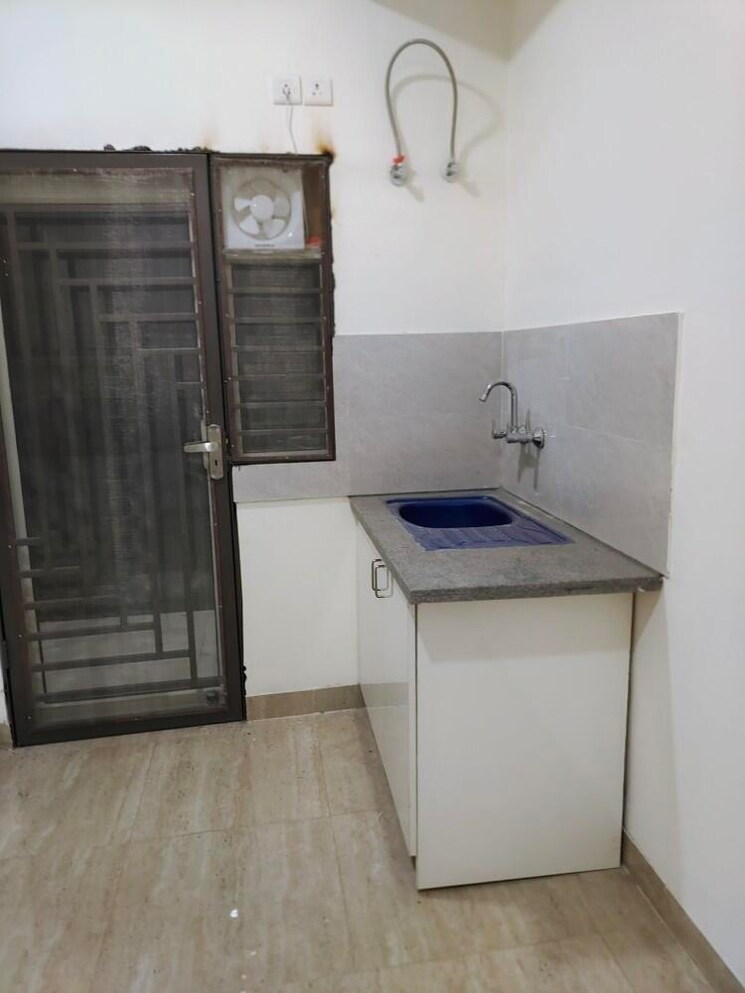 Bathroom, puri-aman-vilas 3 Bedroom 1800 Sq.Ft. Builder Floor In Sector 89 Faridabad 9759587