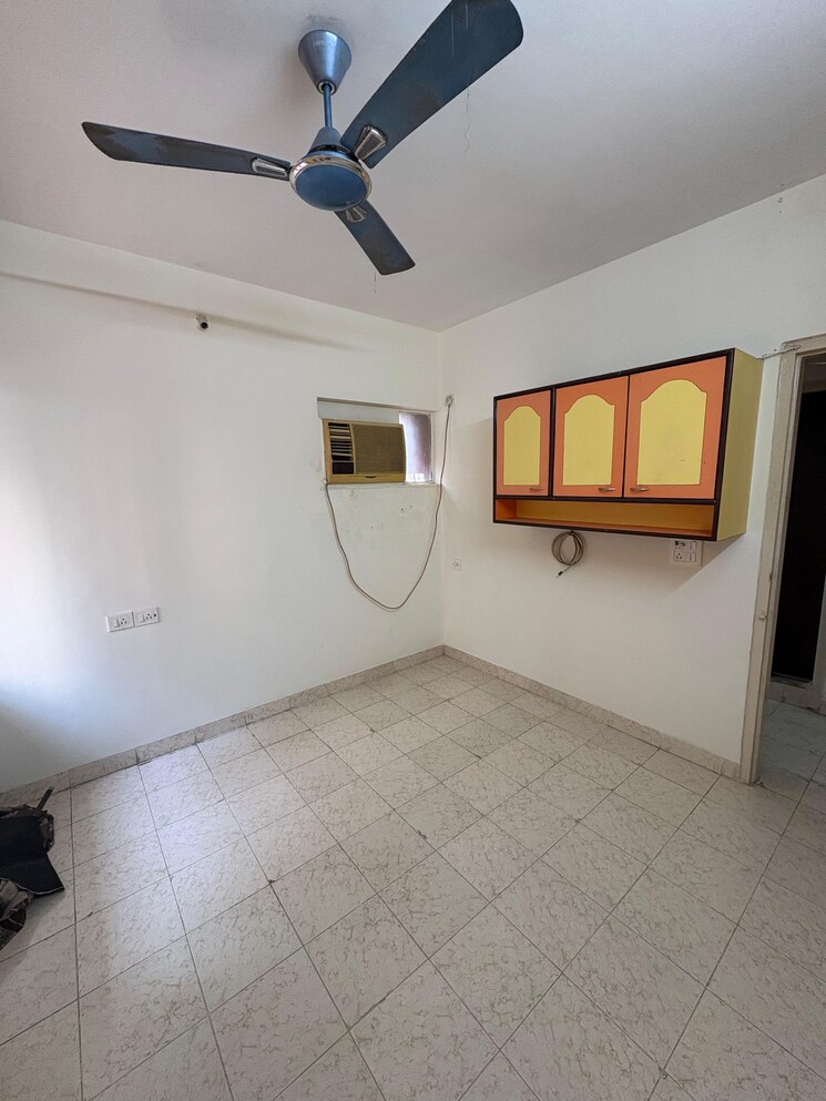 Room, rajnigandha-chs-vasant-vihar 1 Bedroom 424 Sq.Ft. Apartment In Vasant Vihar Thane 9759641