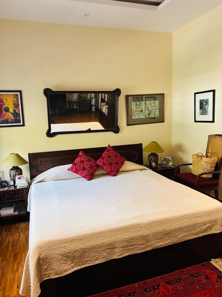 Cover Image, metro-house-colaba 4 Bedroom 2400 Sq.Ft. Apartment In Colaba Mumbai 9759690