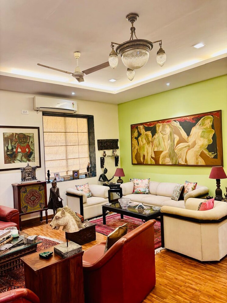 Living Room, metro-house-colaba 4 Bedroom 2400 Sq.Ft. Apartment In Colaba Mumbai 9759690