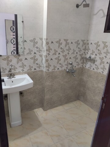 Bedroom in 2 BHK Builder Floor at Neb Sarai – for Rent