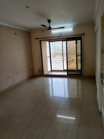 Room in 3 BHK Apartment at Kesar Gardens, Kharghar – for Rent