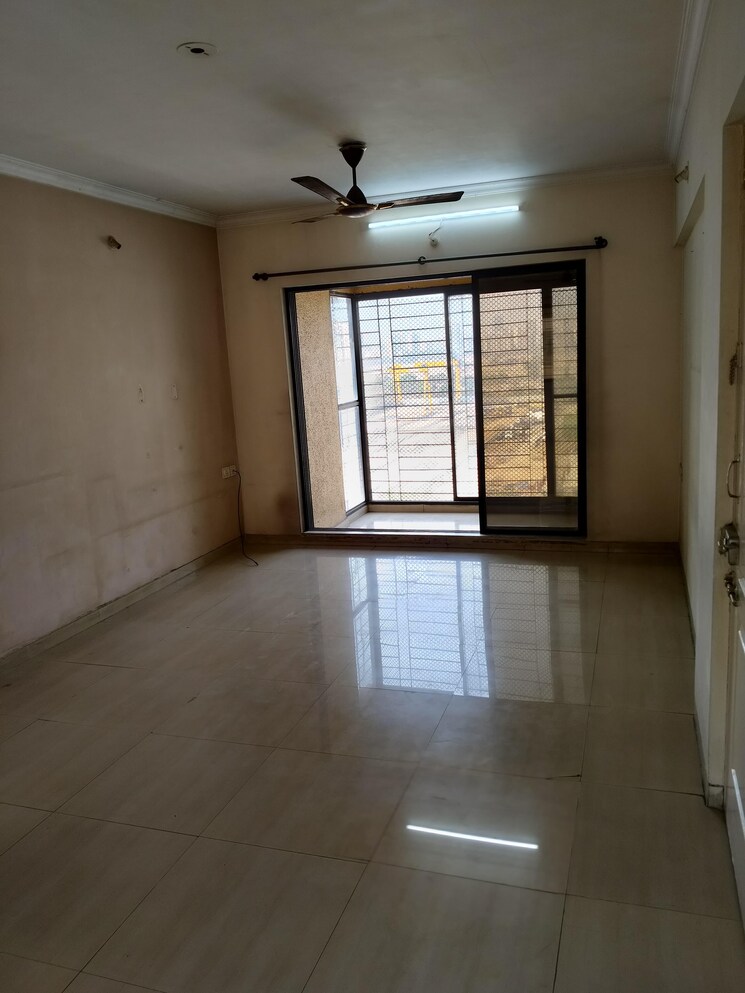 Room, kesar-gardens 3 Bedroom 1540 Sq.Ft. Apartment In Kharghar Navi Mumbai 9759774