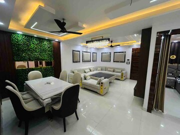 Team Area in 3 BHK Builder Floor at Mansa Ram Park – for Sale